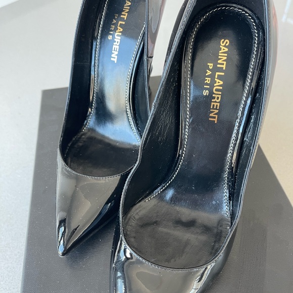 Like new YSL heels 37.5 - Picture 3 of 4